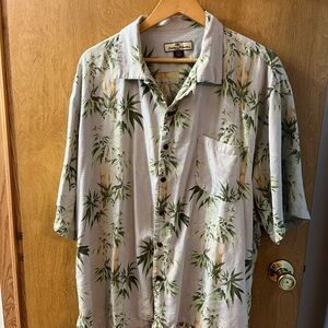 Tommy Bahama 100% 3 XL Silk Bamboo Print Green and Beige Shirt Size XXXL EUC